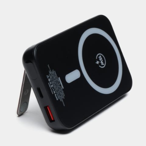 Moxom Wireless Power Bank